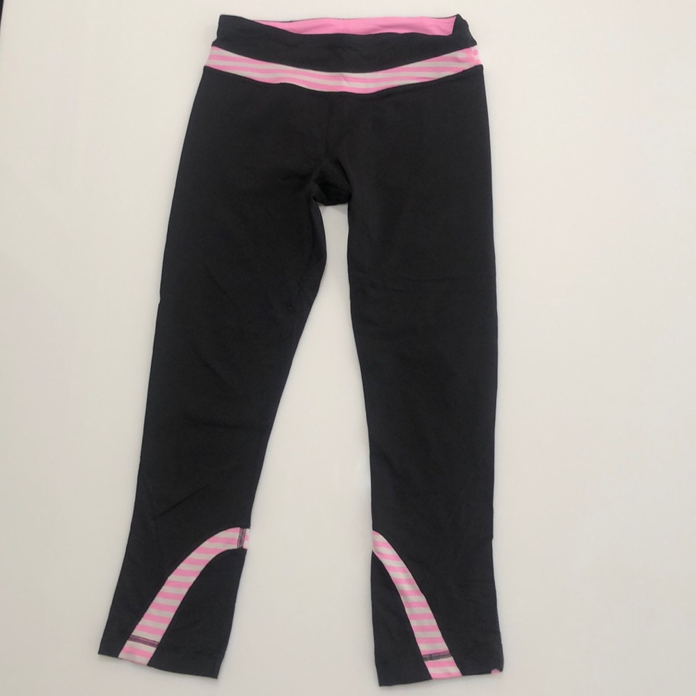 Lululemon Black and Pink Capri Leggings